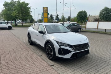 Peugeot 408 1.2 HYBRID 145 KM