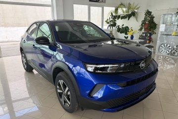 Edition 1.2 Turbo AT8 130KM S/S - nowy, bez przebiegu, rocznik 2025