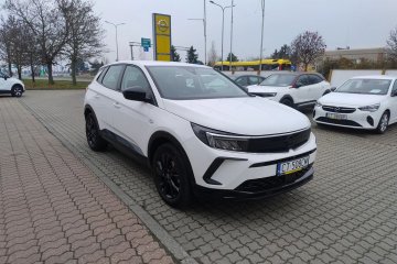 GS automat AT8 130KM, 230 Nm mały przebieg, bogate wyposażenie