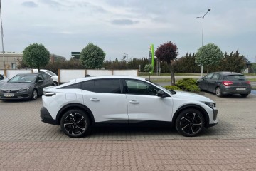 Peugeot 408 1.2 HYBRID 145 KM