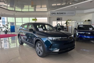 Opel Grandland Hybrid Edition 1.2 145KM